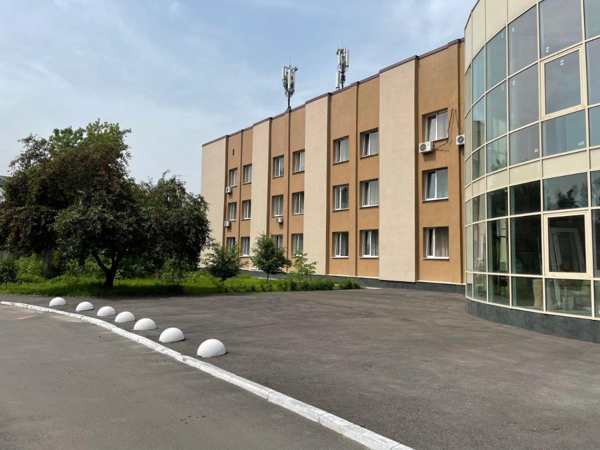 Dinamo Hotel Kharkiv Eksteriør billede
